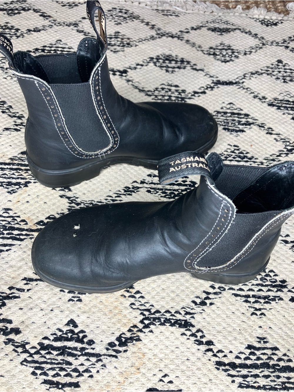 Blundstone 1488 black leather Chelsea boots 4 / US 7